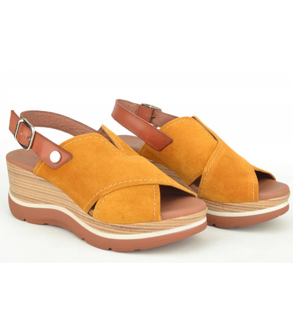 Paula Urban Crossed strap mustard sandals